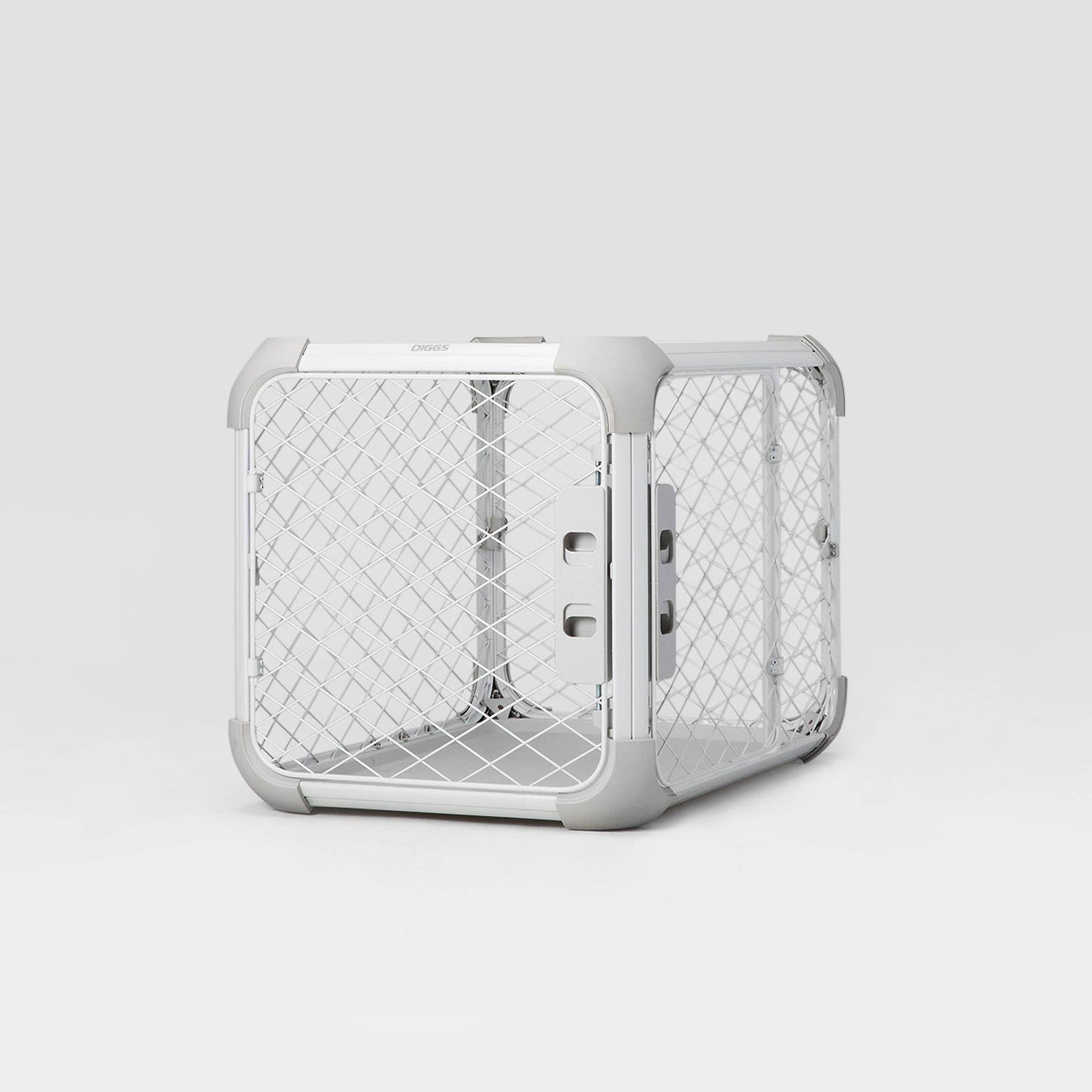 Diggs - Evolv Dog Crate