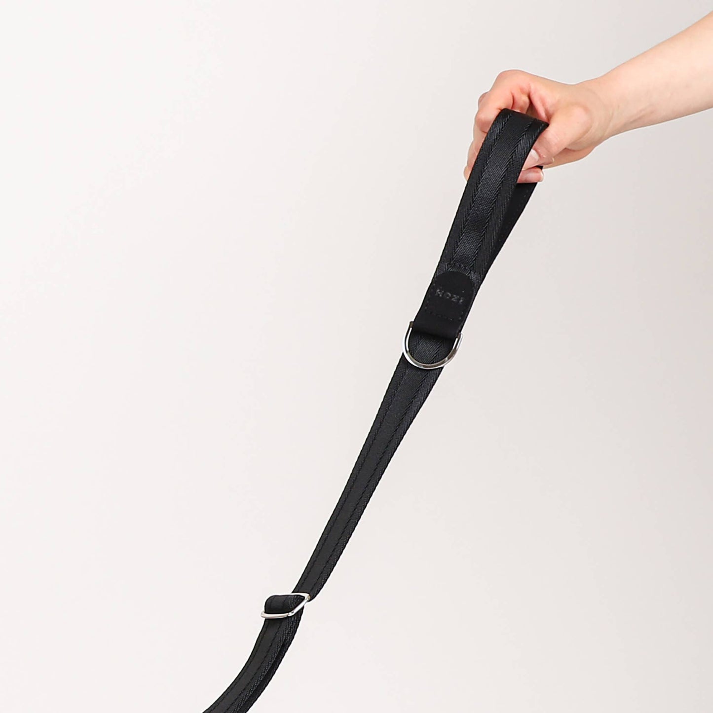 Hozi - Half Leash : Black