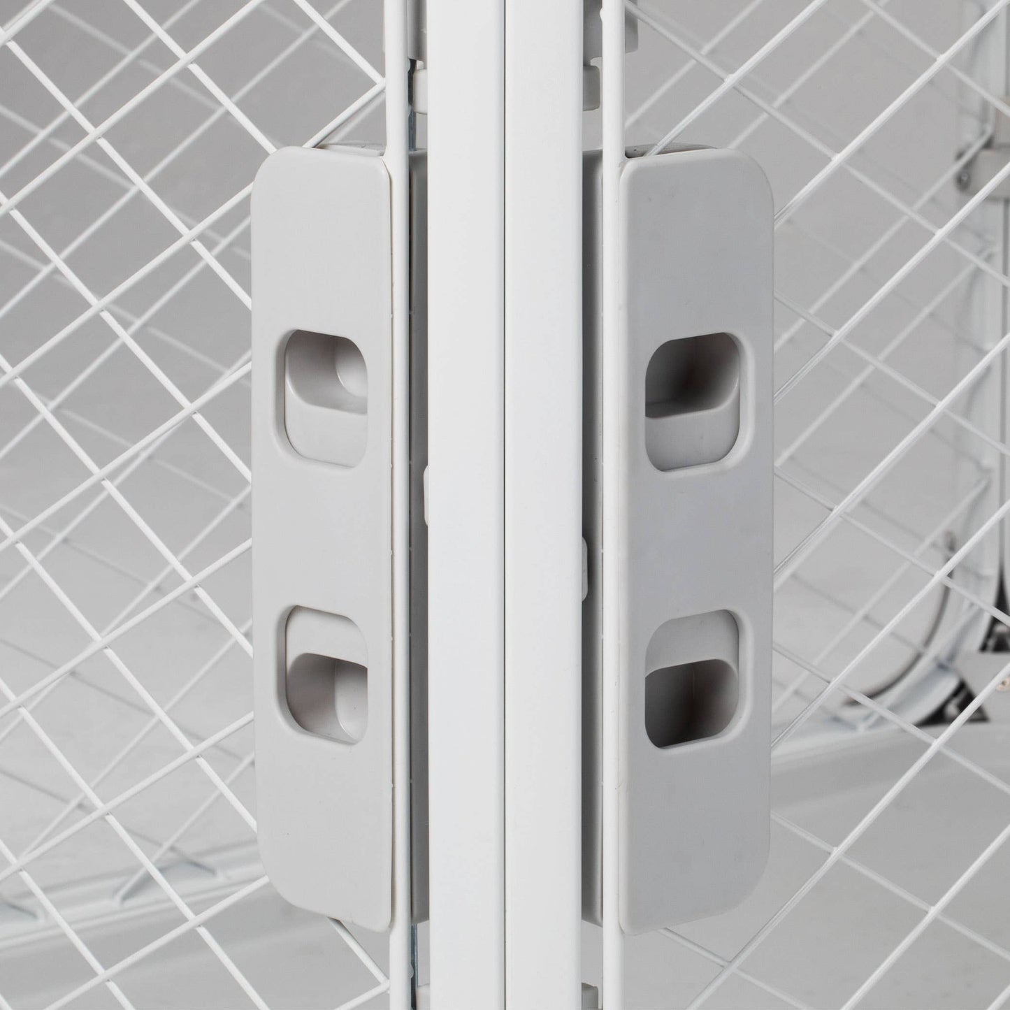Diggs - Evolv Dog Crate