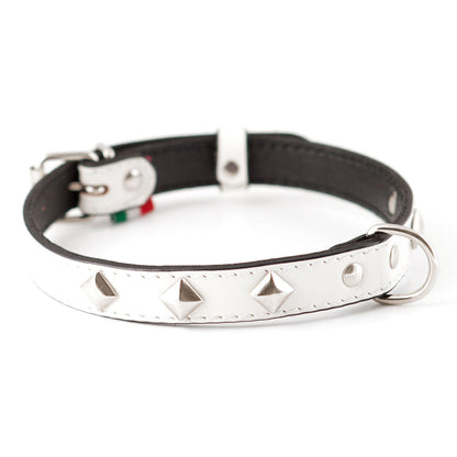 Dela Pyramid Collars