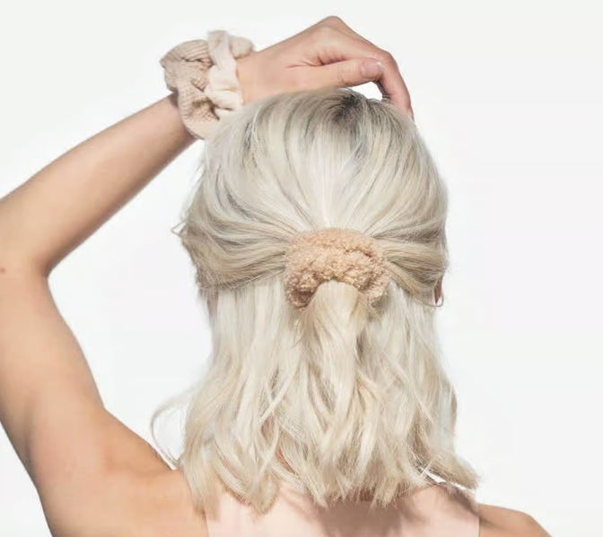 Assorted Textured Scrunchies 5pc in Black/Sand